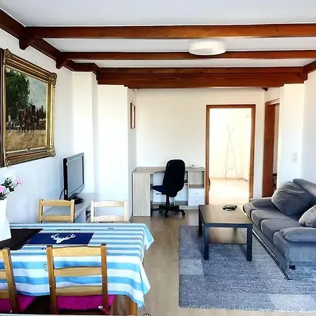 Messe, 2-bedroom Duplex With Kitchen&garden